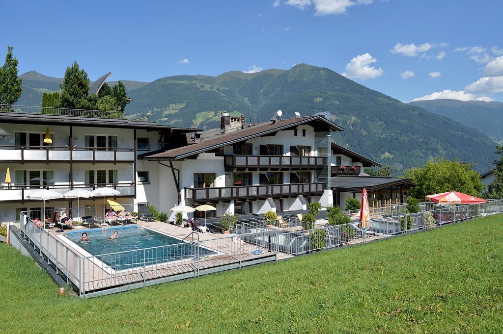 Wohlfühlhotel Schiestl Fügen Exterior foto